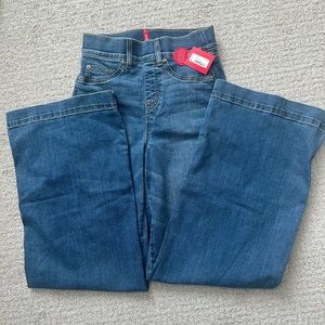 Spanx seamed front wide leg in vintage indigo. Petite XS